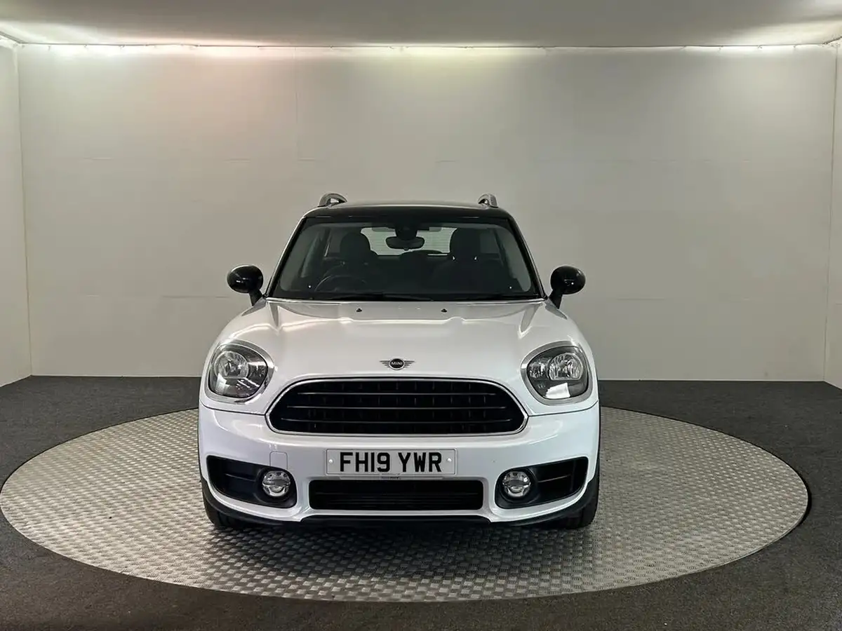 2019-mini-countryman-15-cooper-classic-big-10