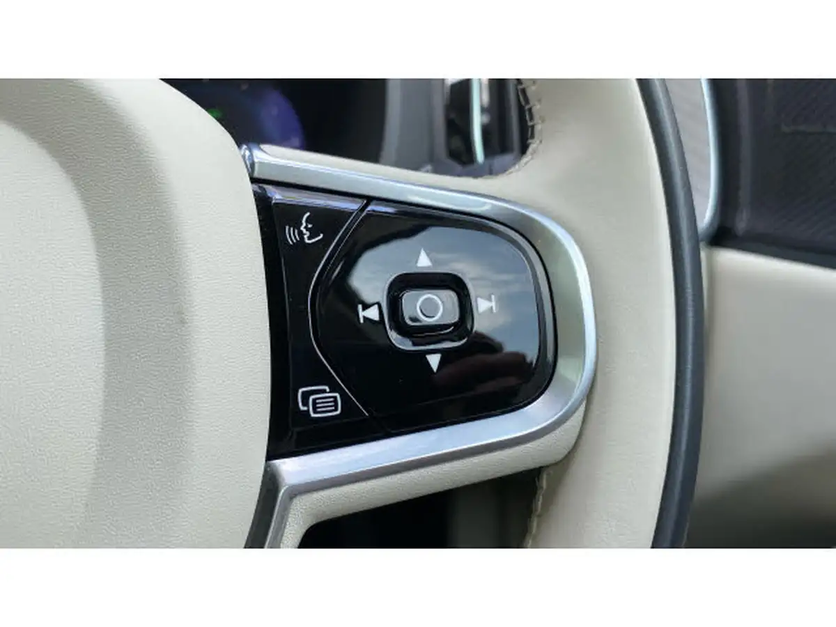 2024-volvo-xc60-20-b5-plus-big-18