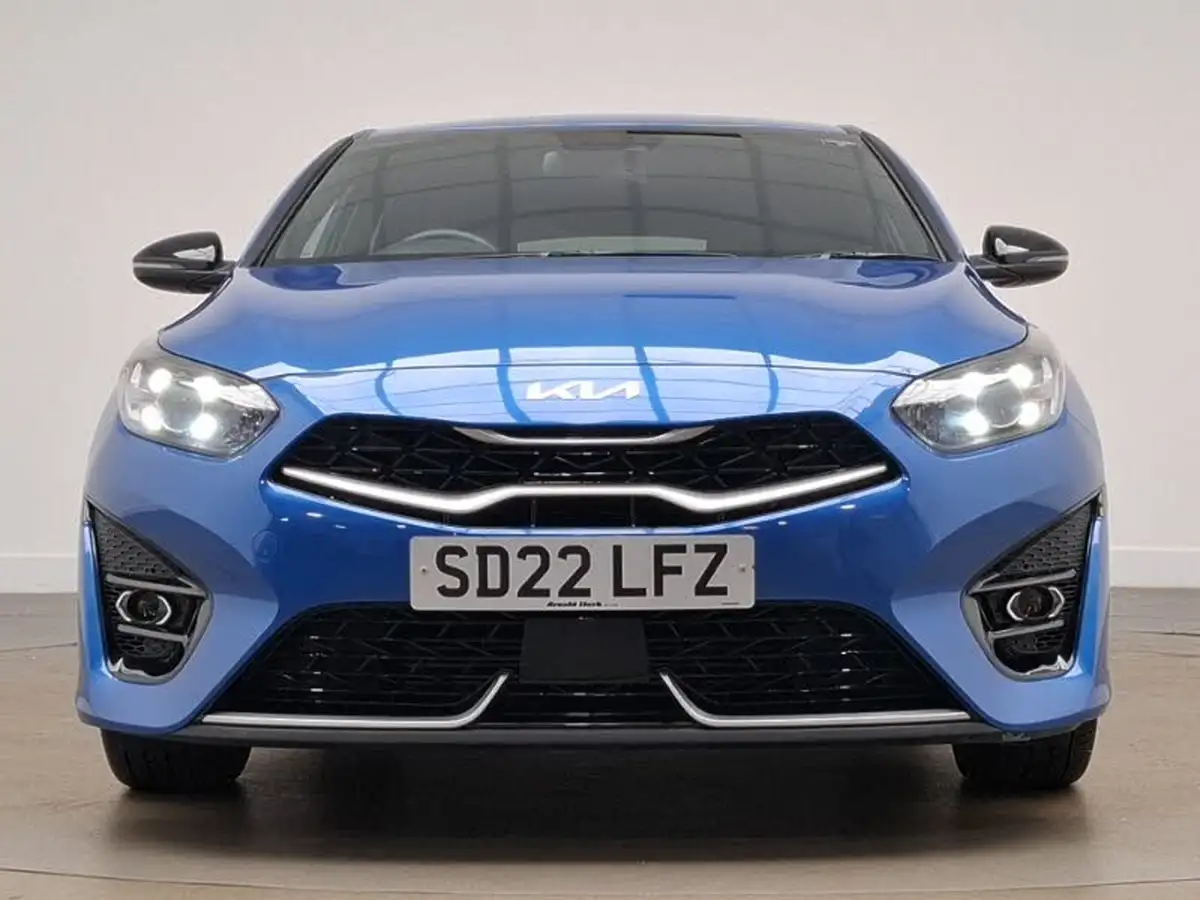 2022-kia-pro-ceed-15-t-gdi-gt-line-big-11