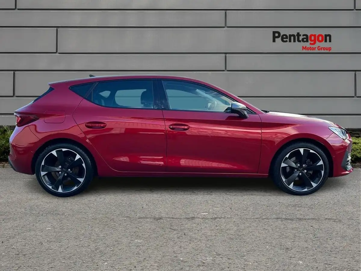 2023-cupra-leon-nf-15-etsi-v1-hatchback-big-10