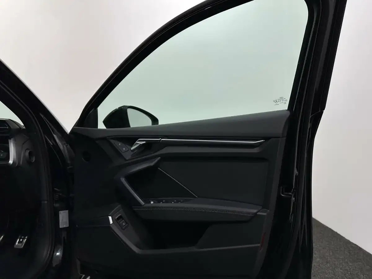 2021-audi-a3-14-40-tfsi-e-s-line-big-32