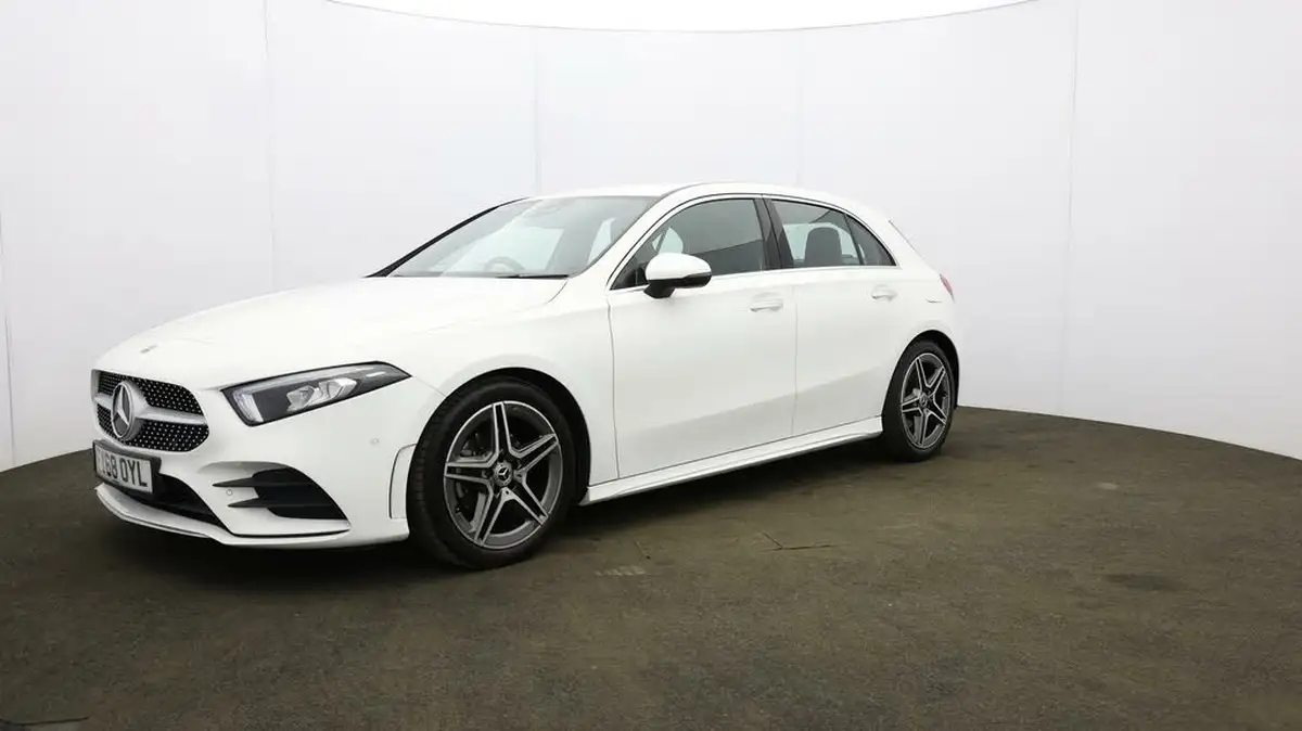 2018-mercedes-benz-a-class-13-a200-amg-line-premiumss-hatchback-5d-7g-dct-big-35