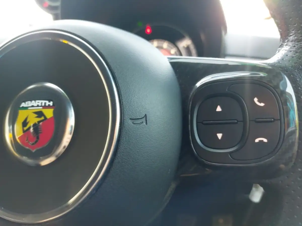 2020-abarth-595-14-tjet-competizione-big-16