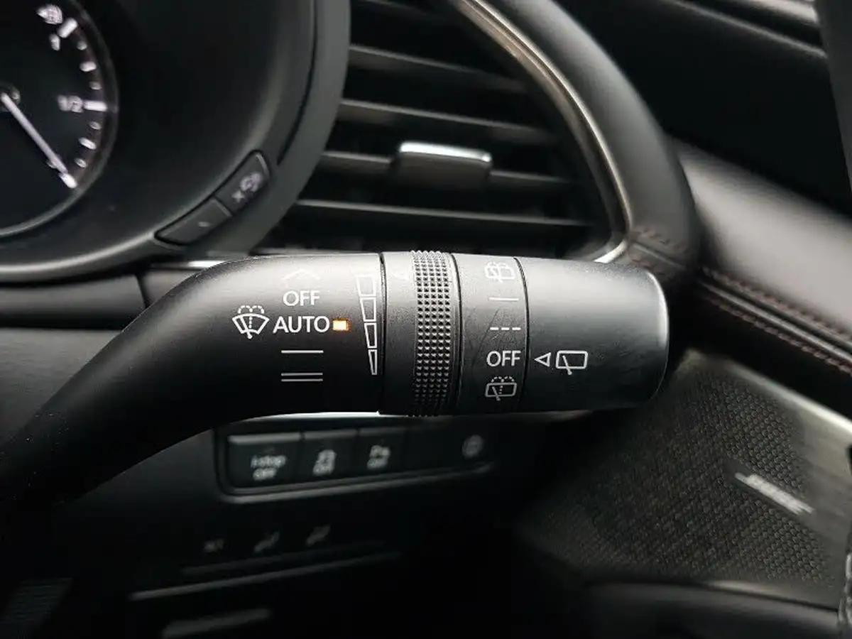 2021-mazda-mazda3-20-gt-sport-122ps-hatchback-5d-big-18