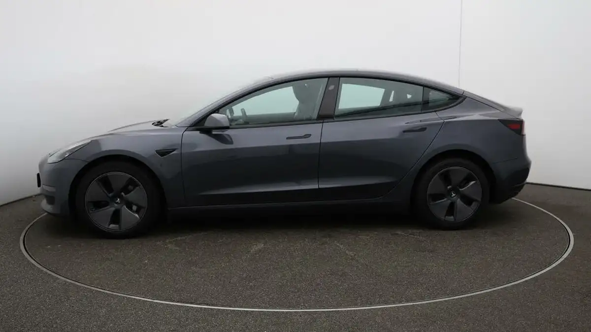 2021-tesla-model-3-e-long-range-4x4-big-57