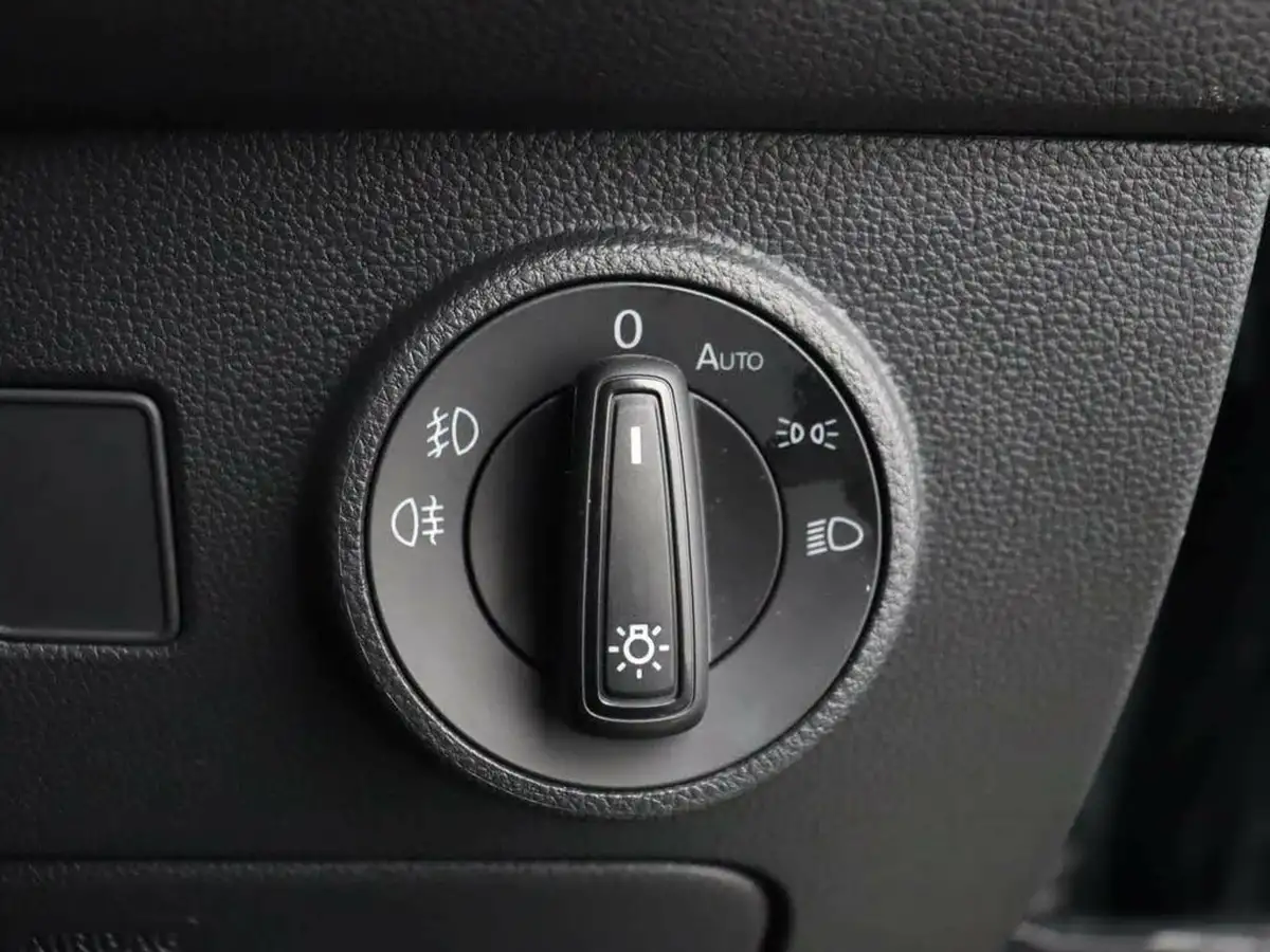 2023-seat-ateca-20tdi-xperience-115ps-big-35