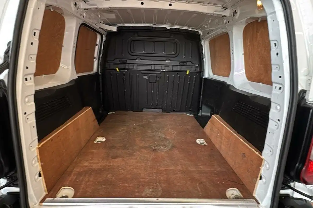 2020-citroen-berlingo-15bluehdi-1000-enterprise-100pseu6dt-e-ss-panel-big-12