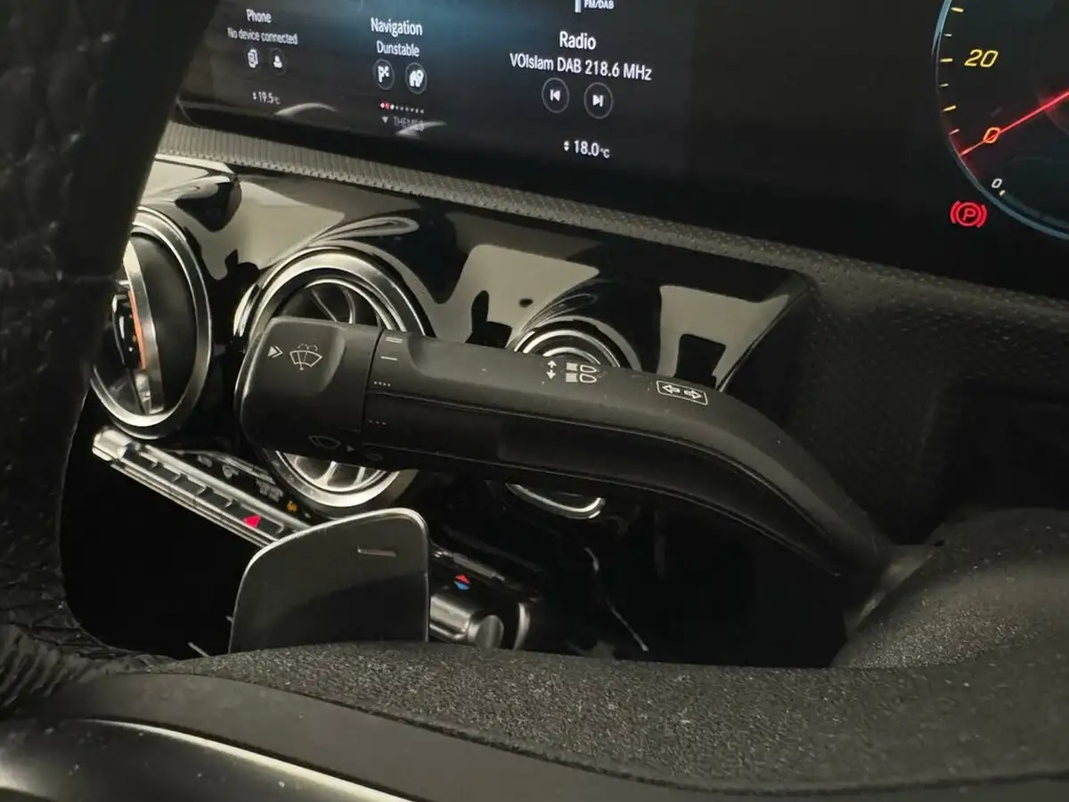 2022-mercedes-benz-cla-13-cla-180-amg-line-premium-coupe-4d-big-17