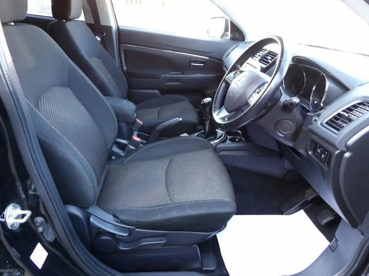 2015-mitsubishi-asx-16-3-big-7