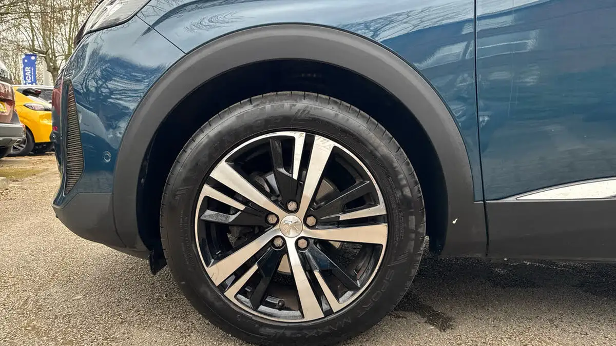2022-peugeot-3008-suv-15-bluehdi-gt-eat8-big-16