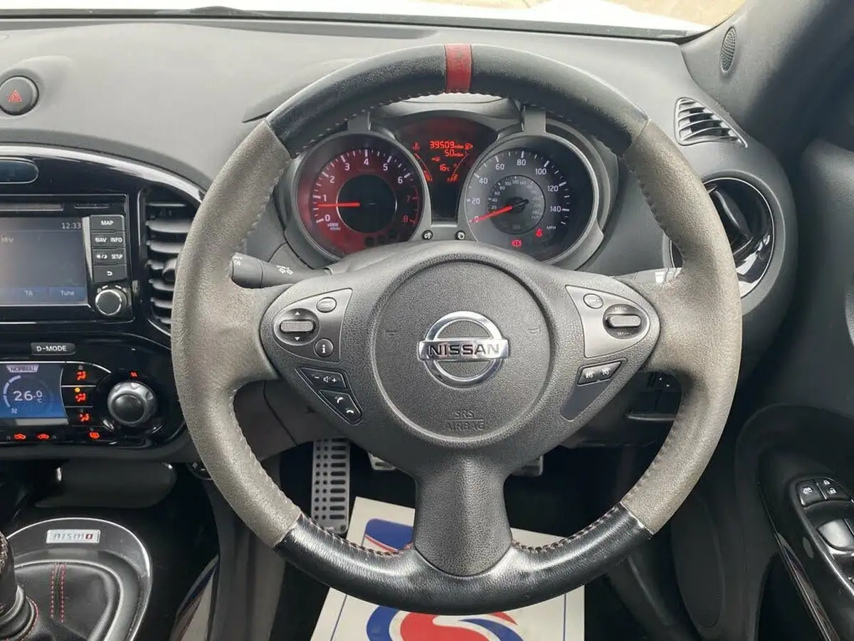 2014-nissan-juke-16-nismo-big-46