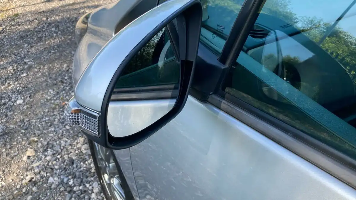 2020-toyota-yaris-15-vvt-i-icon-98bhp-hybrid-1497cc-e-cvt-big-33