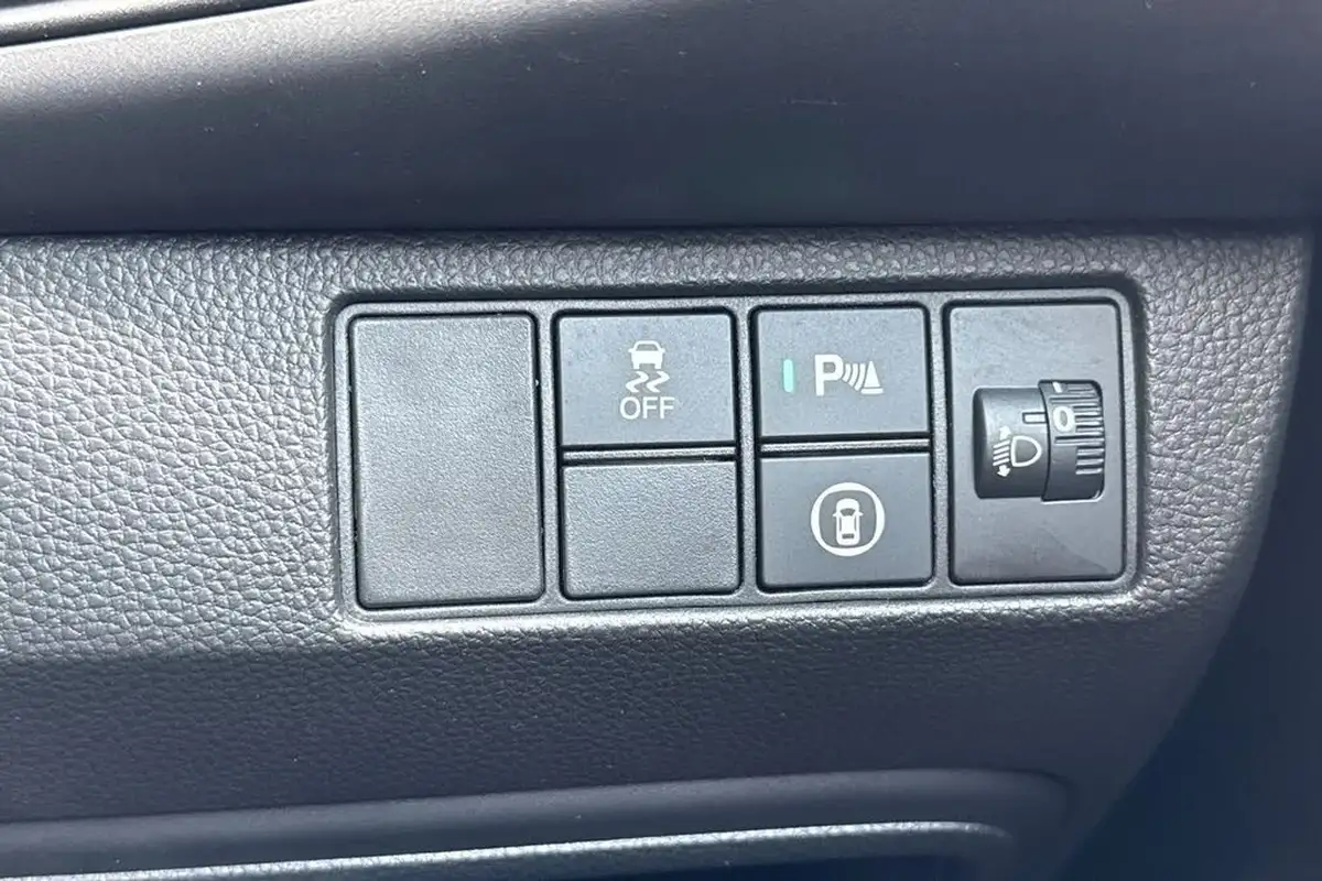 2023-honda-hr-v-15-i-mmd-elegance-big-25