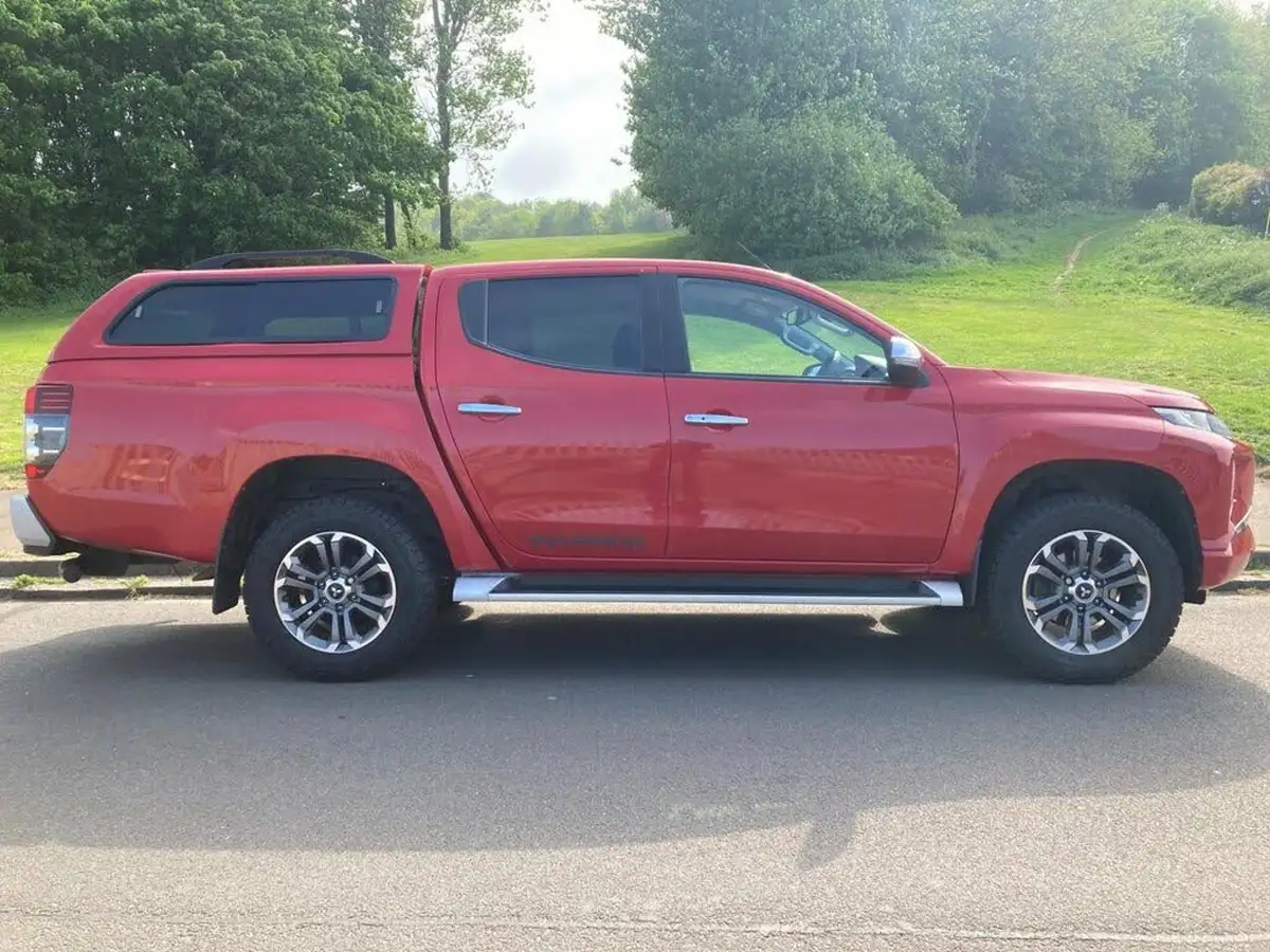 2020-mitsubishi-l200-22di-d-warrior-big-1