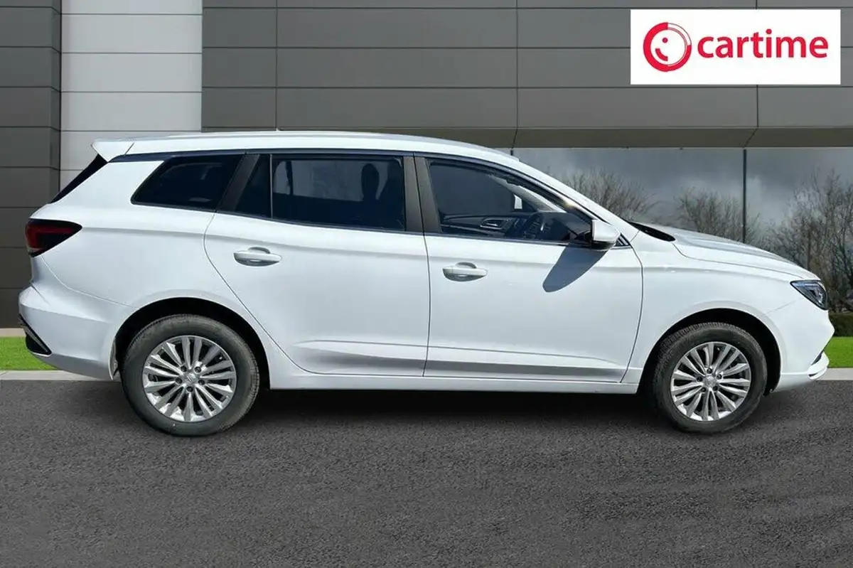 2022-mg-mg5-e-excite-ev-long-range-big-1