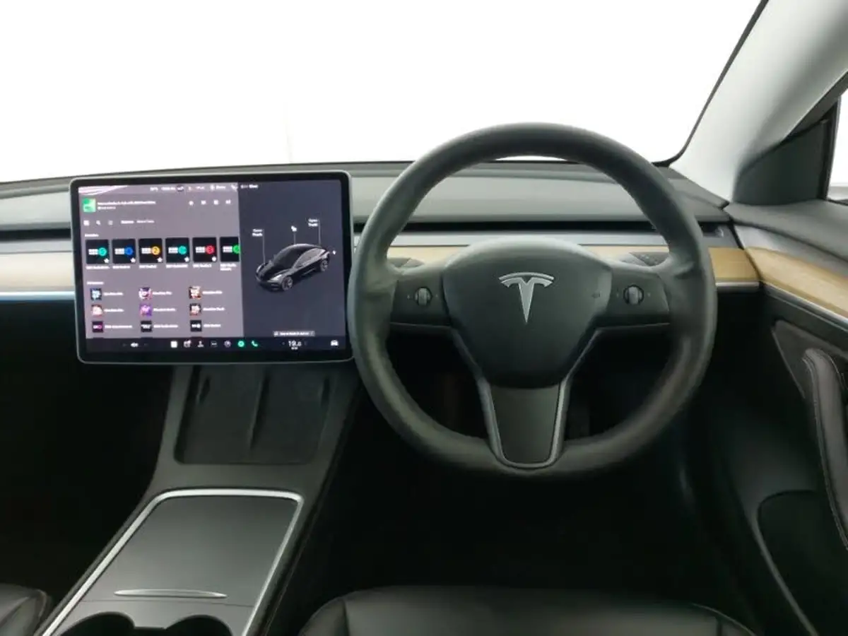 2021-tesla-model-3-e-long-range-4x4-big-6