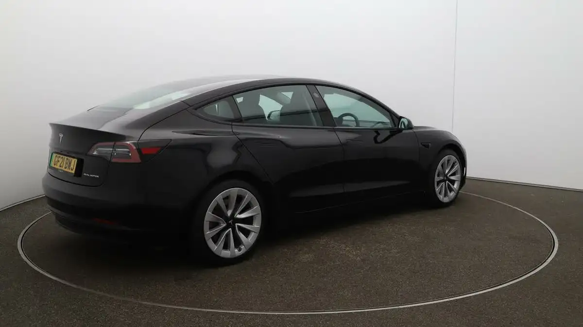 2021-tesla-model-3-e-long-range-4x4-big-51
