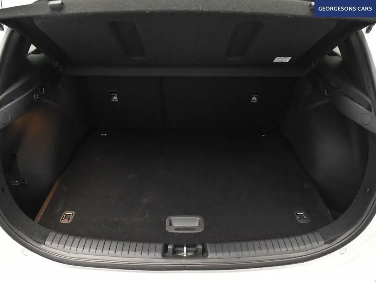 2022-kia-ceed-15-t-gdi-gt-line-big-8