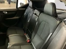 2019-volvo-xc40-20-t4-momentum-awd-small-23