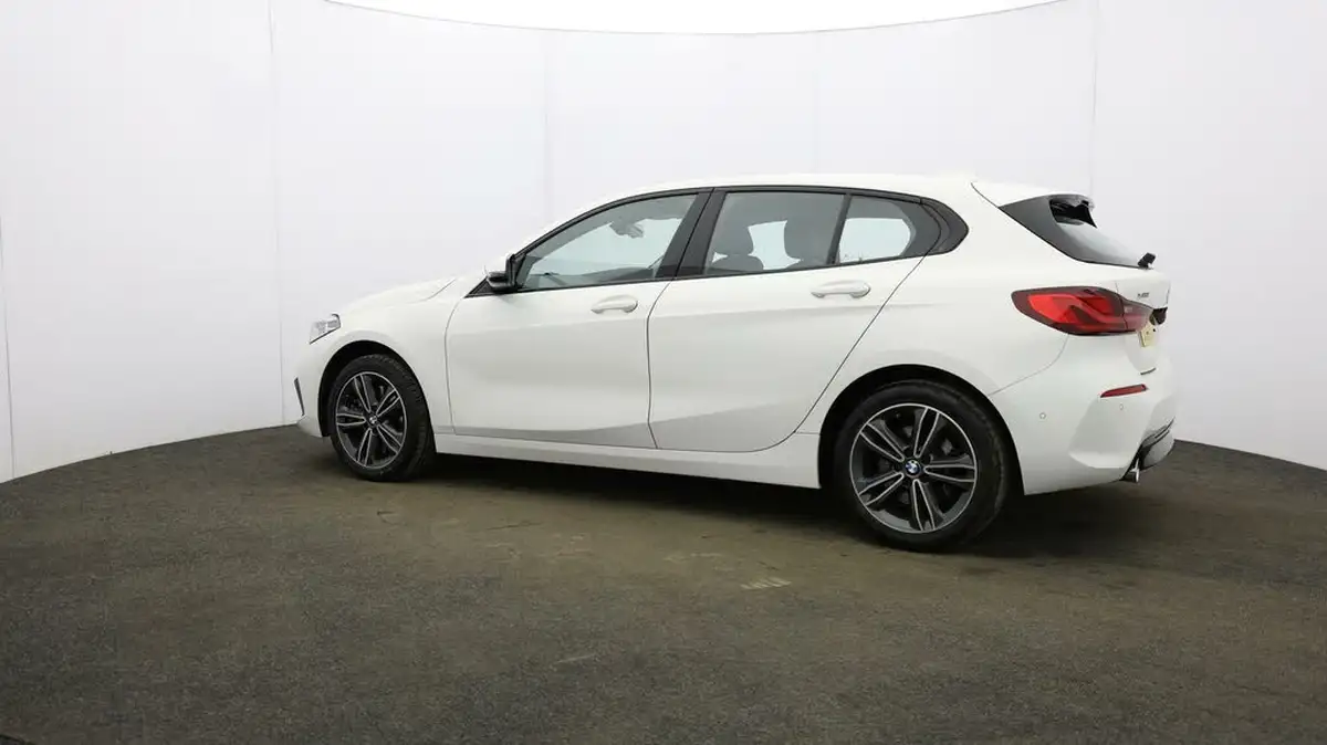 2021-bmw-1-series-20td-120d-xdrive-sport-lcp-big-63