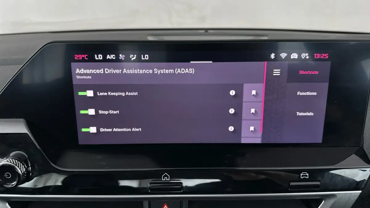 2024-citroen-c4-x-12-puretech-plus-130ps-ss-eat8-big-31