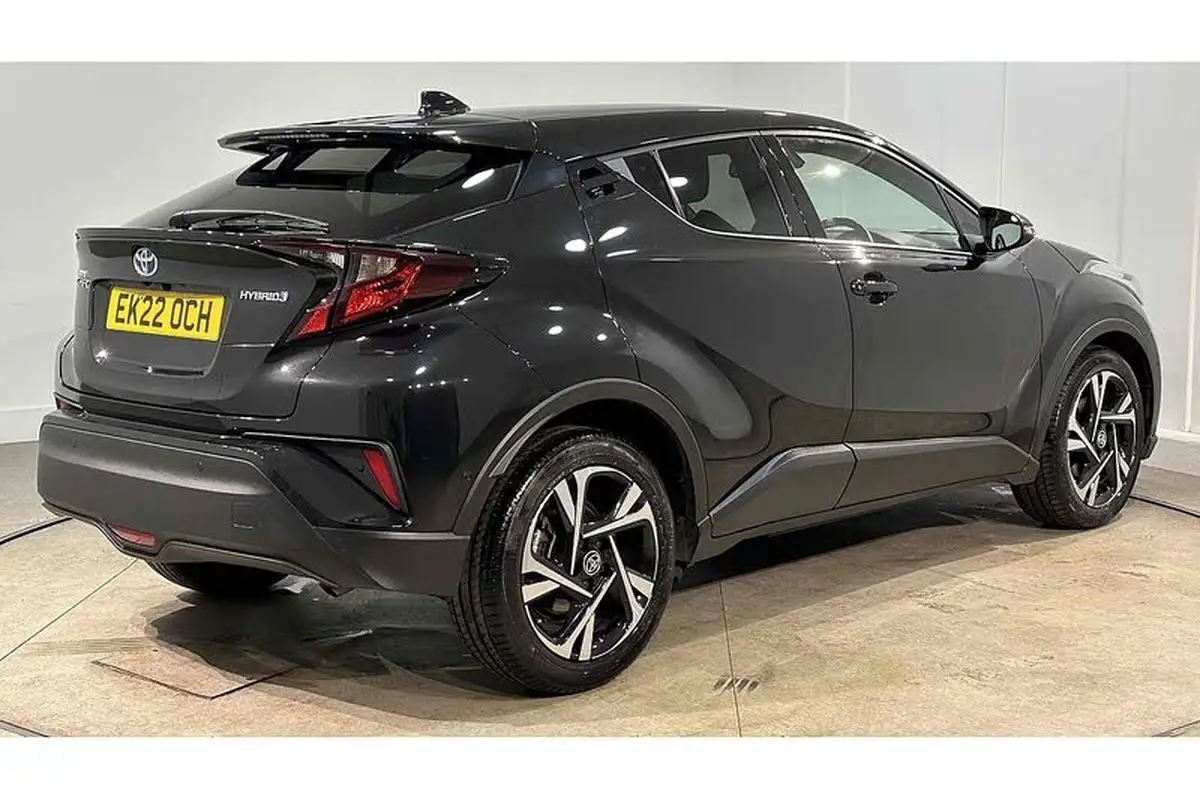 2022-toyota-c-hr-18-vvt-i-design-big-6