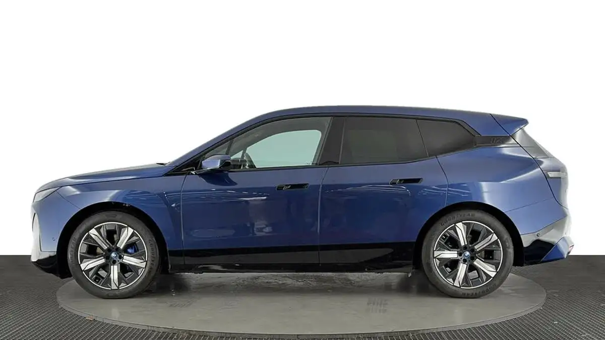 2022-bmw-ix-e-xdrive-40-m-sport-edition-big-6