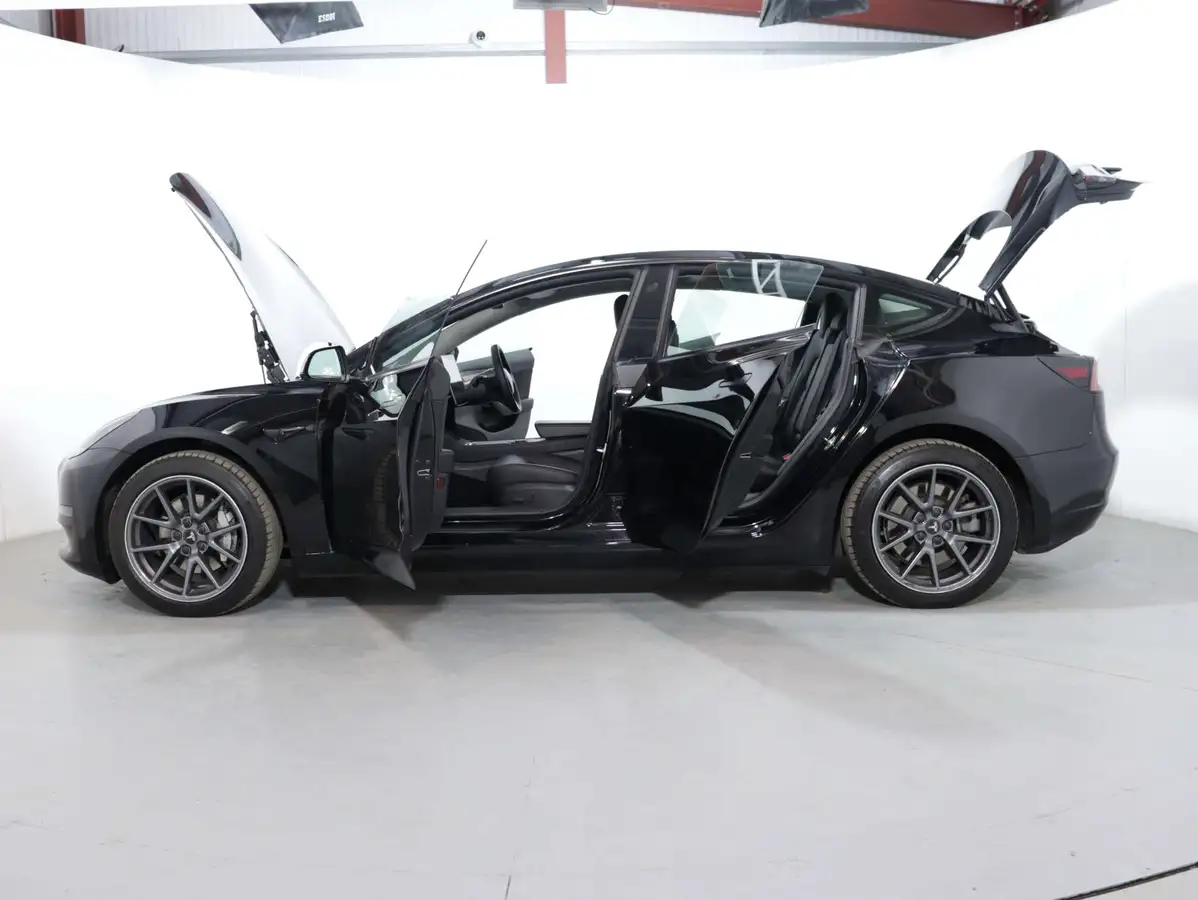 2022-tesla-model-3-e-long-range-big-45