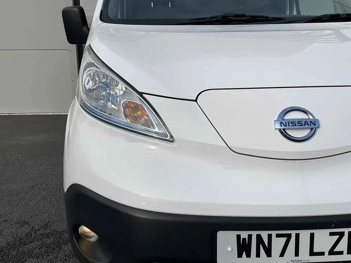 2021-nissan-env200-e-visia-panel-van-auto-big-19
