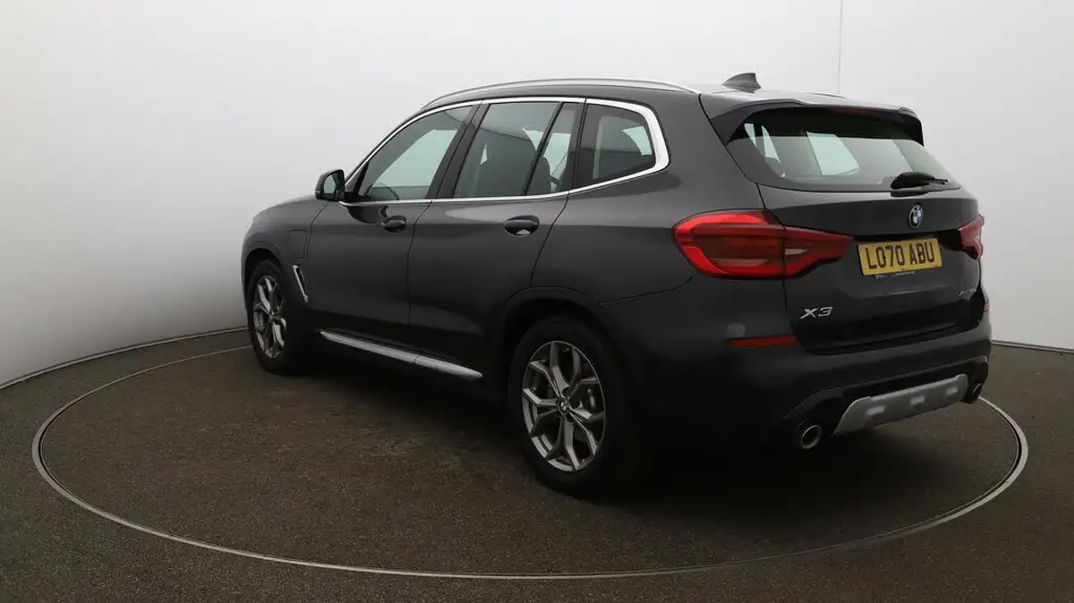 2021-bmw-x3-20-xdrive-30e-xline-big-63