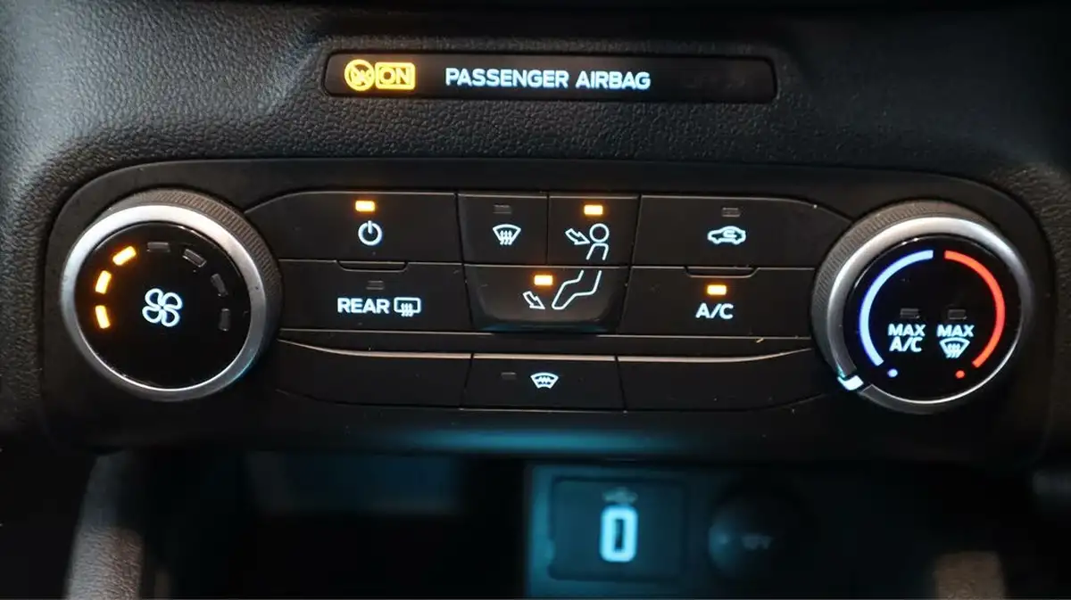 2021-ford-focus-10t-active-edition-125ps-hybrid-mhev-hatchback-big-16
