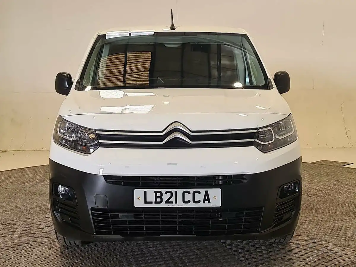 2021-citroen-berlingo-15bluehdi-1000-enterprise-100pseu6dt-e-ss-panel-big-10