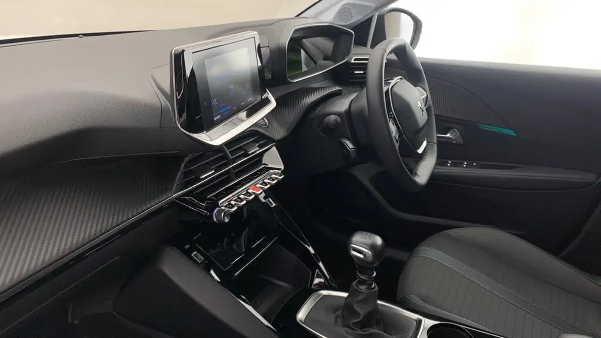 2022-peugeot-208-12-puretech-allure-premium-100bhp-big-1