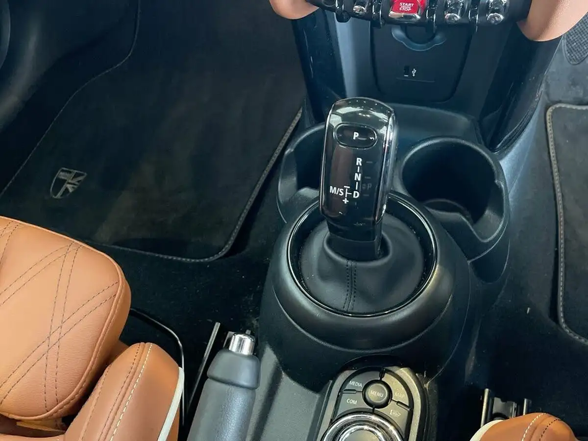 2023-mini-cooper-15-cooper-exclusive-premium-auto-hatchback-3d-auto-big-10