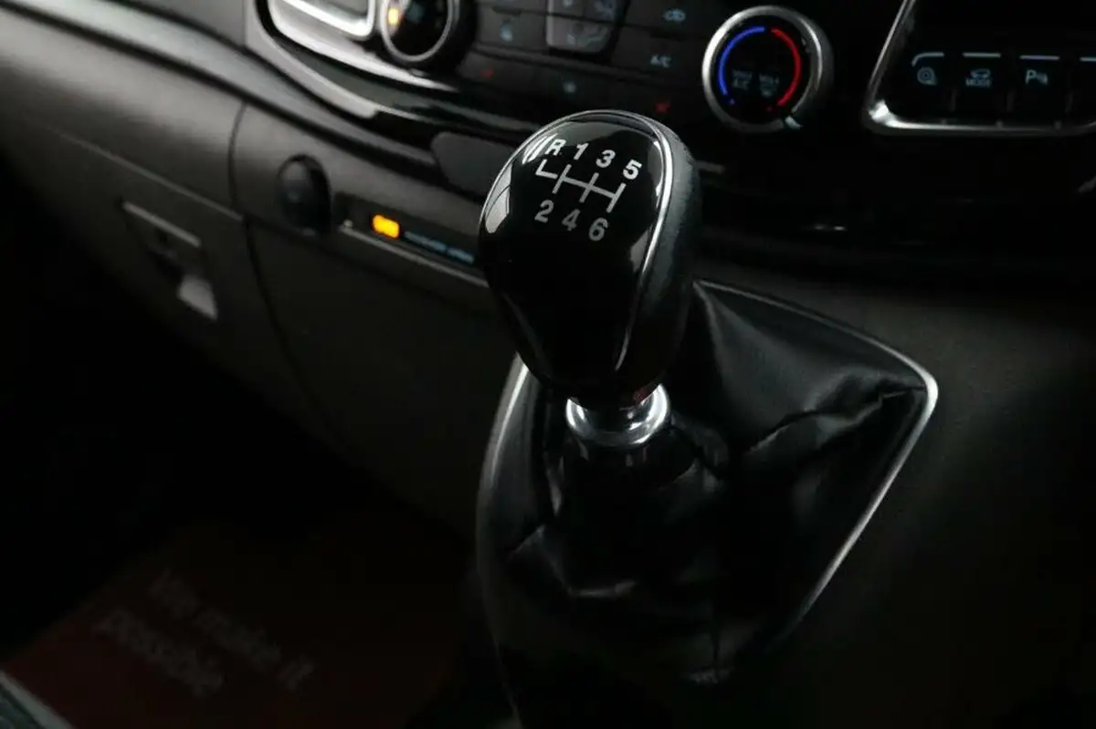 2022-ford-transit-custom-20tdci-300-l1h2-limited-170pseu6dt-big-55