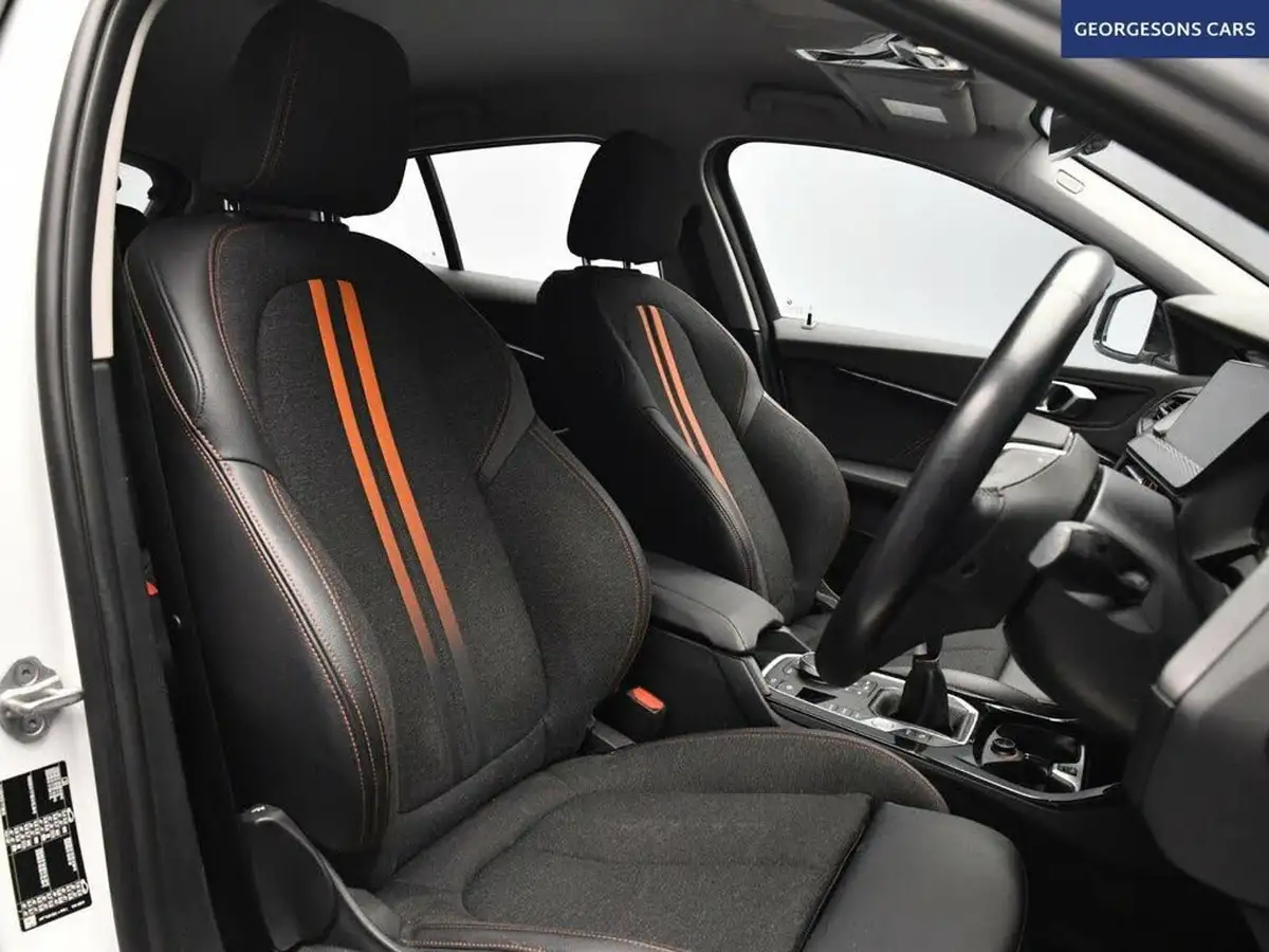 2022-bmw-1-series-15td-116d-sport-big-18
