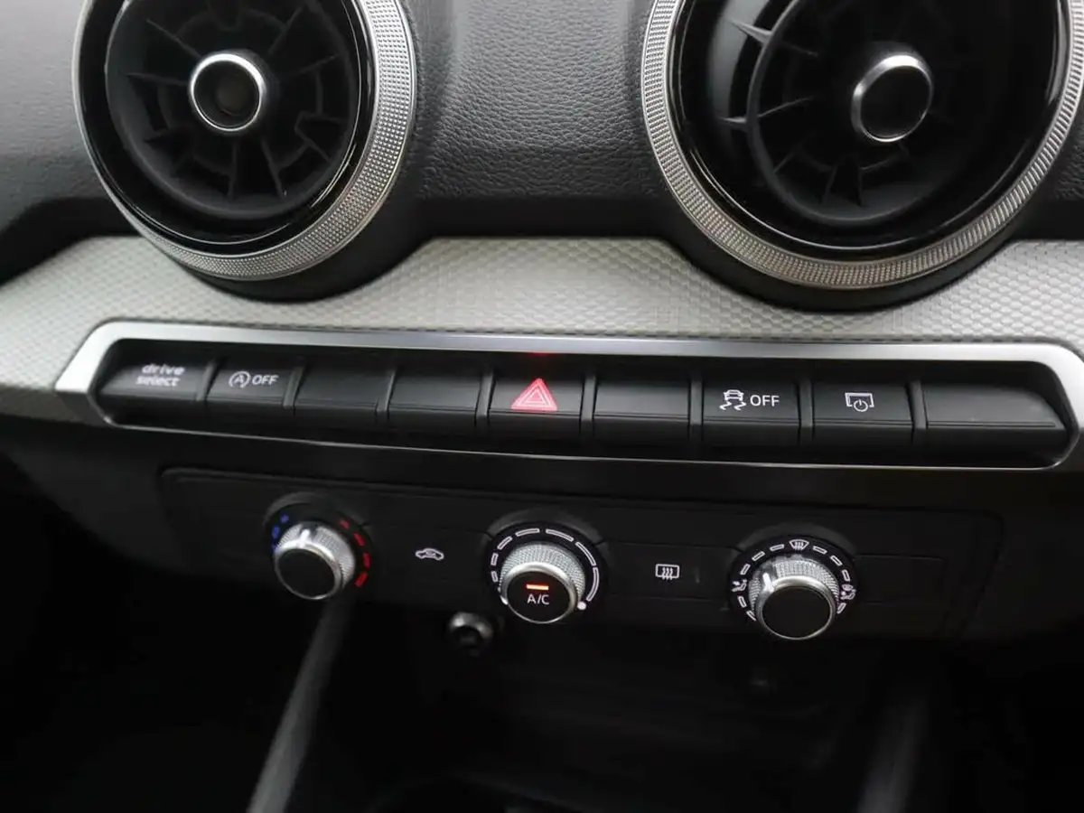 2021-audi-q2-20-30-tdi-technik-s-tronic-big-16