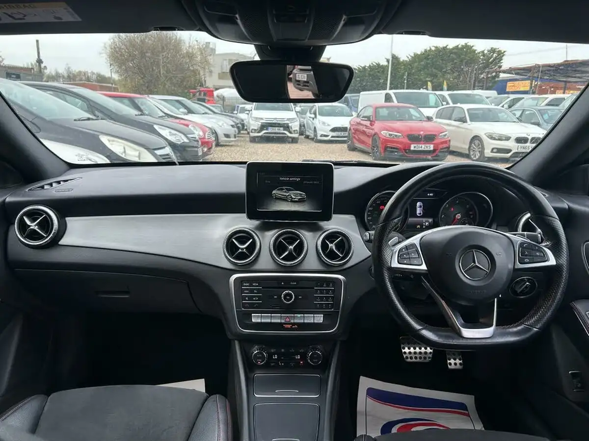 2016-mercedes-benz-cla-21d-cla-220-amg-line-4matic-coupe-4d-big-10