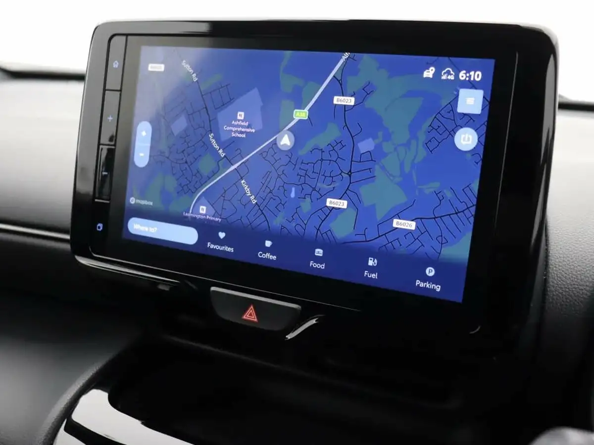2023-toyota-yaris-cross-15-vvt-i-gr-sport-big-36