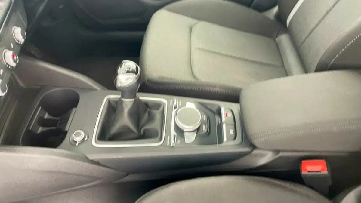 2021-audi-q2-15-35-tfsi-sport-big-36
