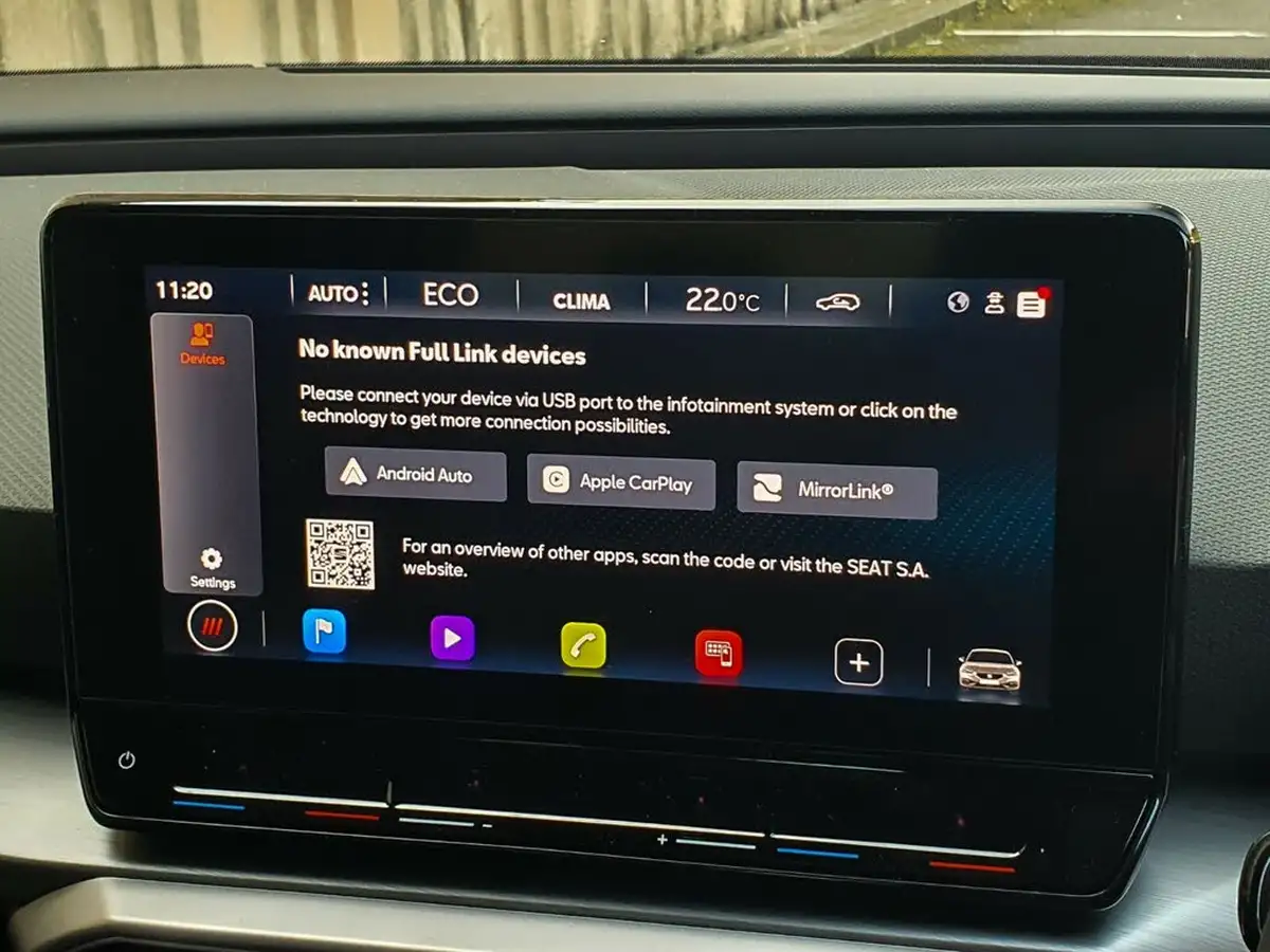 2024-seat-leon-14-e-hybrid-fr-hatchback-big-24