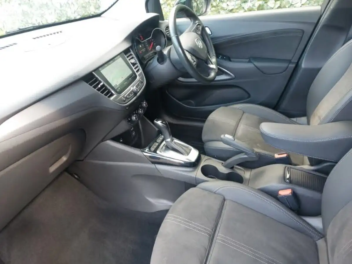 2022-vauxhall-crossland-15-ultimate-120ps-auto-big-4