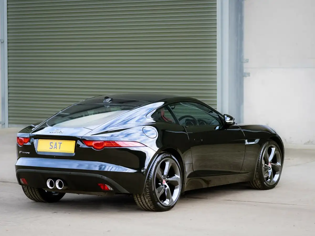 2015-jaguar-f-type-30-v6-coupe-quickshift-big-34