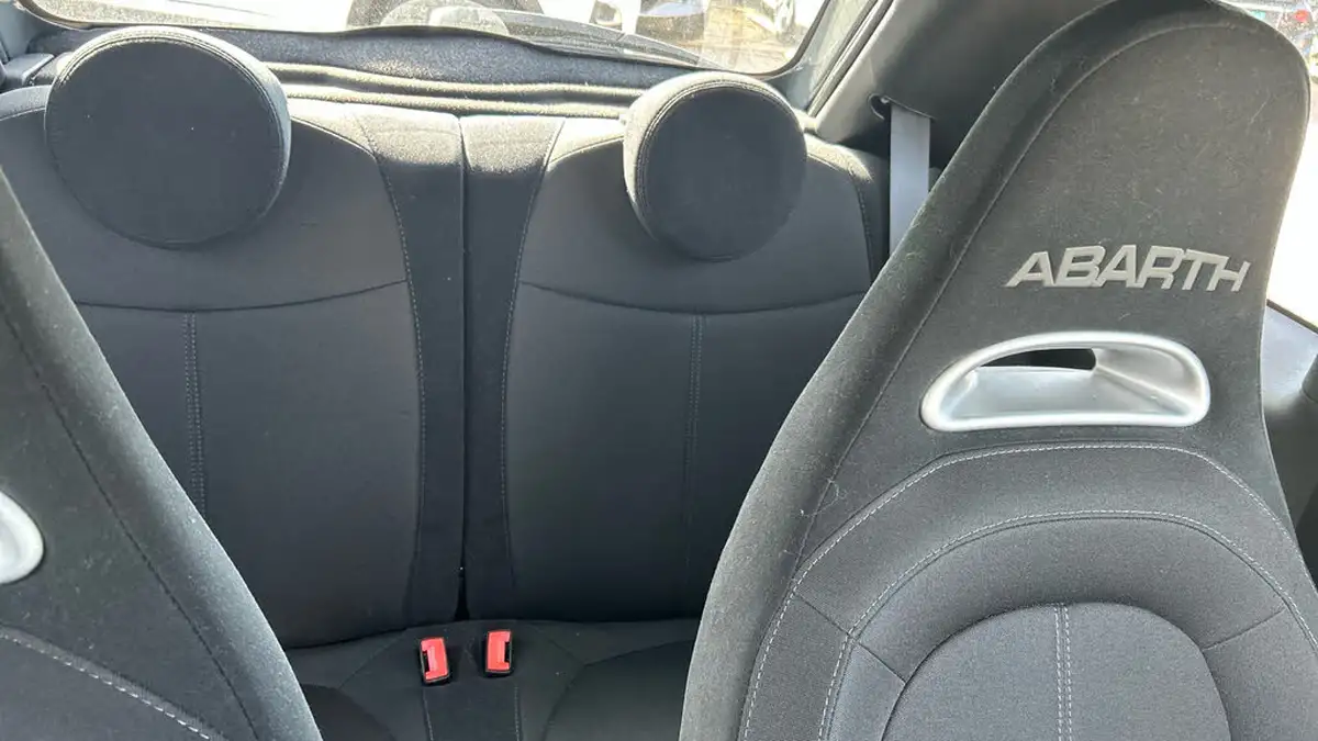 2019-abarth-595-14-tjet-big-24