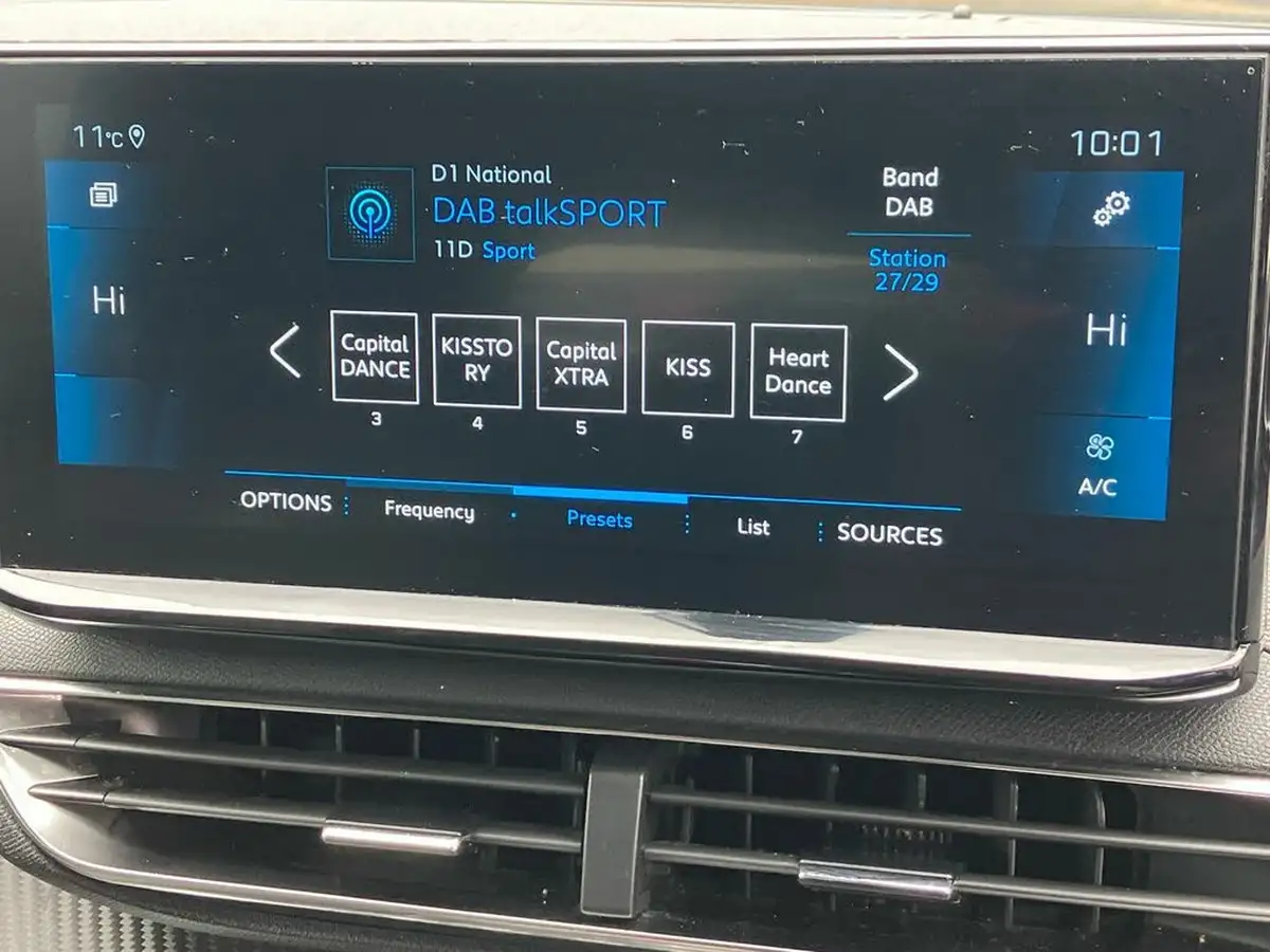 2022-peugeot-5008-suv-12-puretech-allure-eat8-big-10