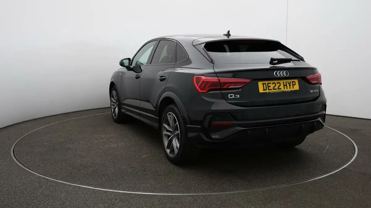 2022-audi-q3-15-35-tfsi-black-edition-cod-sportback-s-tronic-big-61