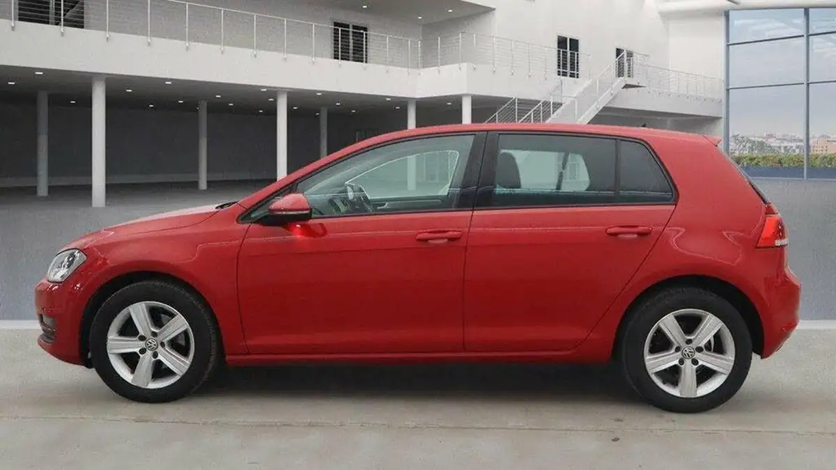 2016-volkswagen-golf-16tdi-match-edition-hatchback-5d-big-5