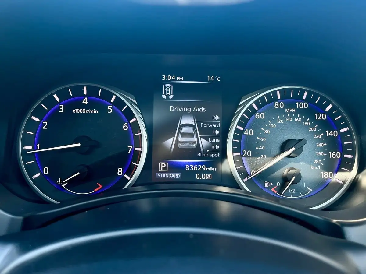 2014-infiniti-q50-20-sport-big-6