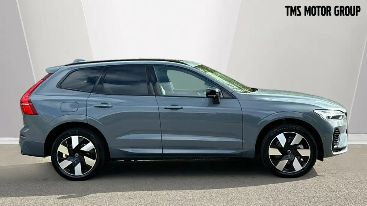 2024-volvo-xc60-20-b5-plus-big-2