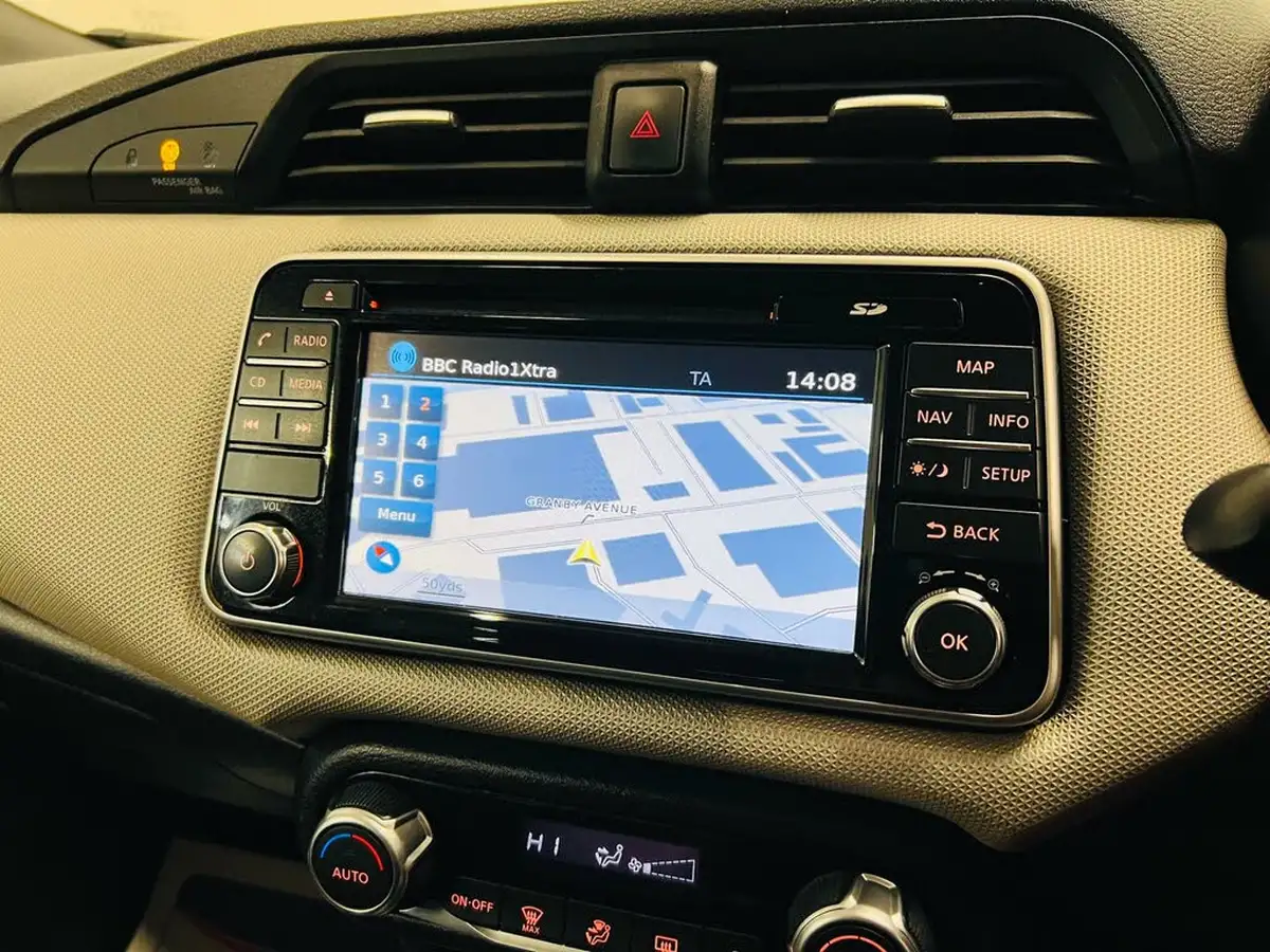 2018-nissan-micra-09-ig-t-n-connecta-big-25